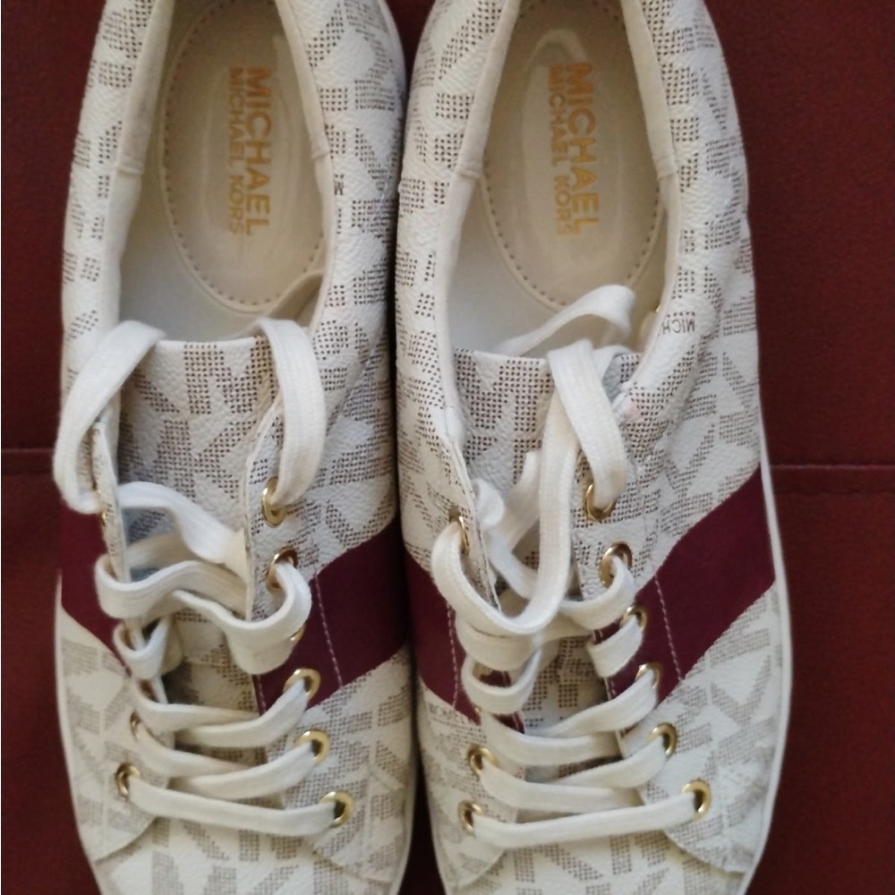 Michael Kors Women's Sneakers - White and Burgundy